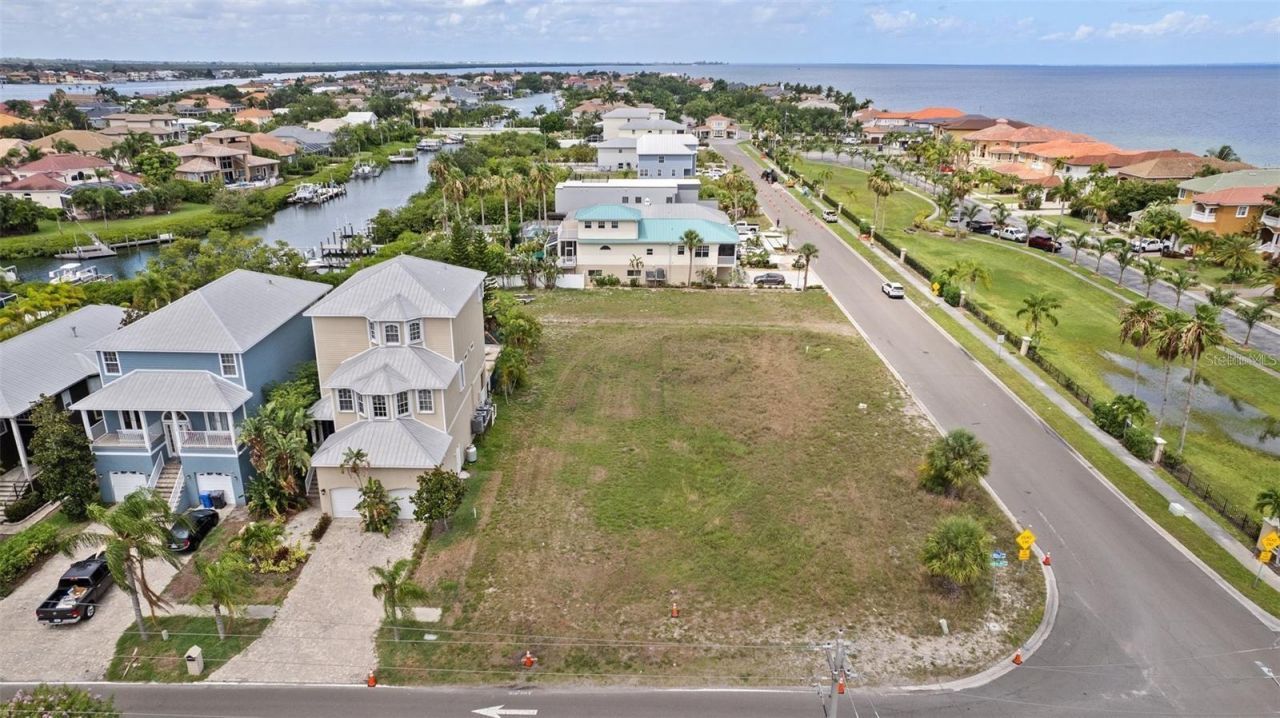 1342 Apollo Beach Boulevard S, Apollo Beach, FL 33572 Photo