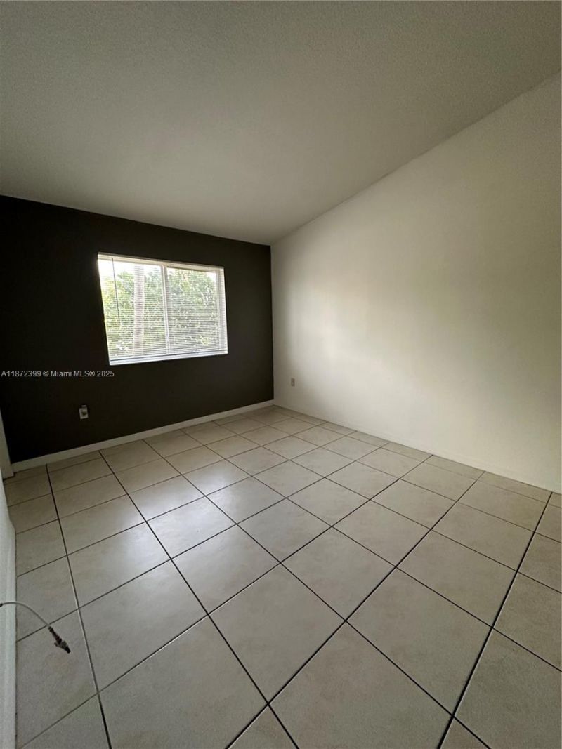 3398 NE 9th Dr, Unit 202, Homestead, FL 33033 Photo