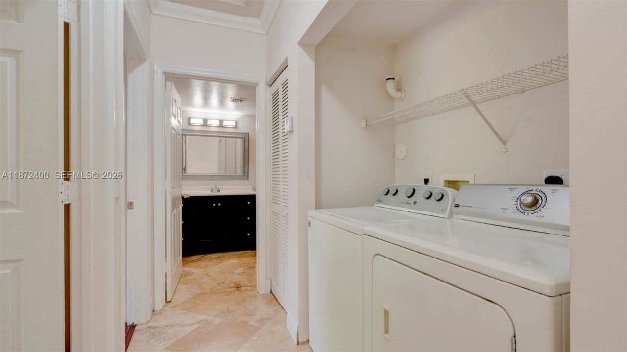 2424 Centergate Dr, Unit 204, Miramar, FL 33025 Photo