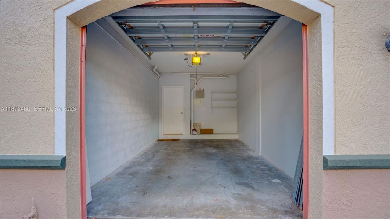 2424 Centergate Dr, Unit 204, Miramar, FL 33025 Photo