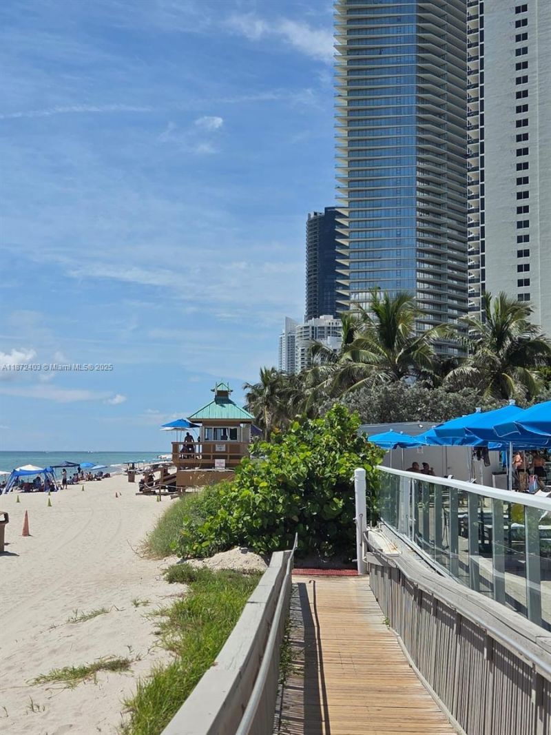 19201 Collins Ave, Unit 101, Sunny Isles Beach, FL 33160 Photo