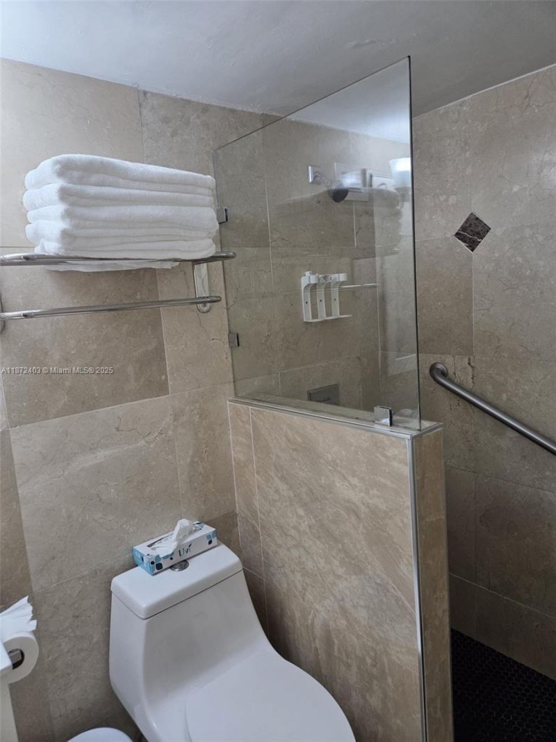 19201 Collins Ave, Unit 101, Sunny Isles Beach, FL 33160 Photo
