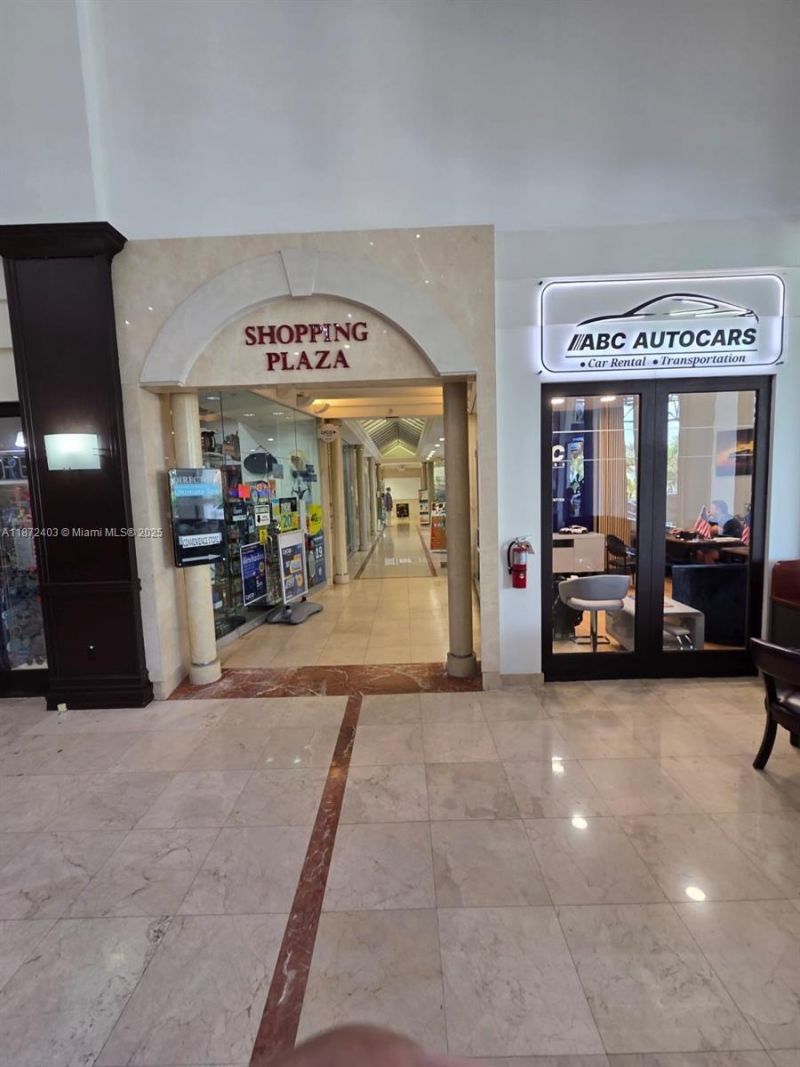 19201 Collins Ave, Unit 101, Sunny Isles Beach, FL 33160 Photo