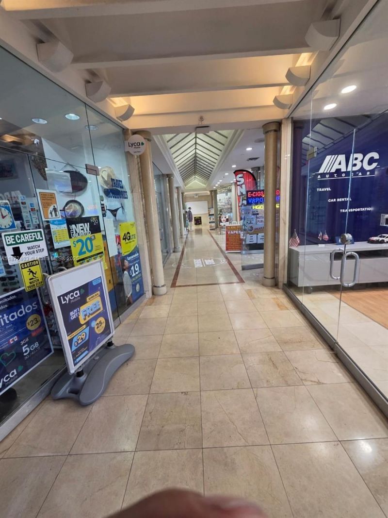 19201 Collins Ave, Unit 101, Sunny Isles Beach, FL 33160 Photo