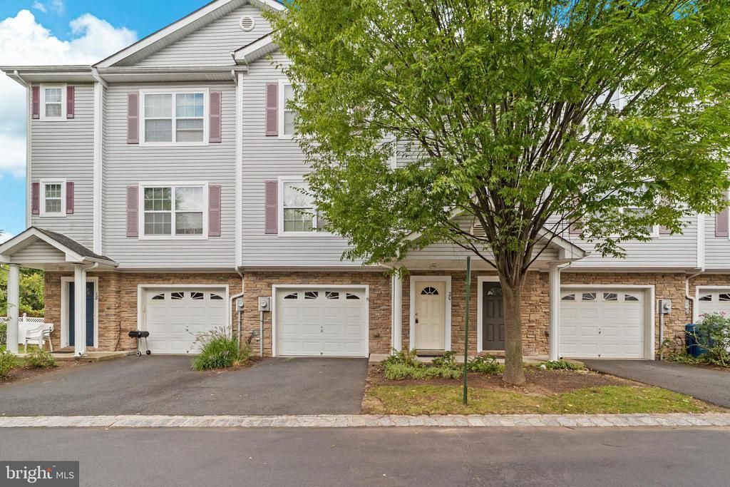 20 Alfred Avenue, Somerset, NJ 08873 Main Photo