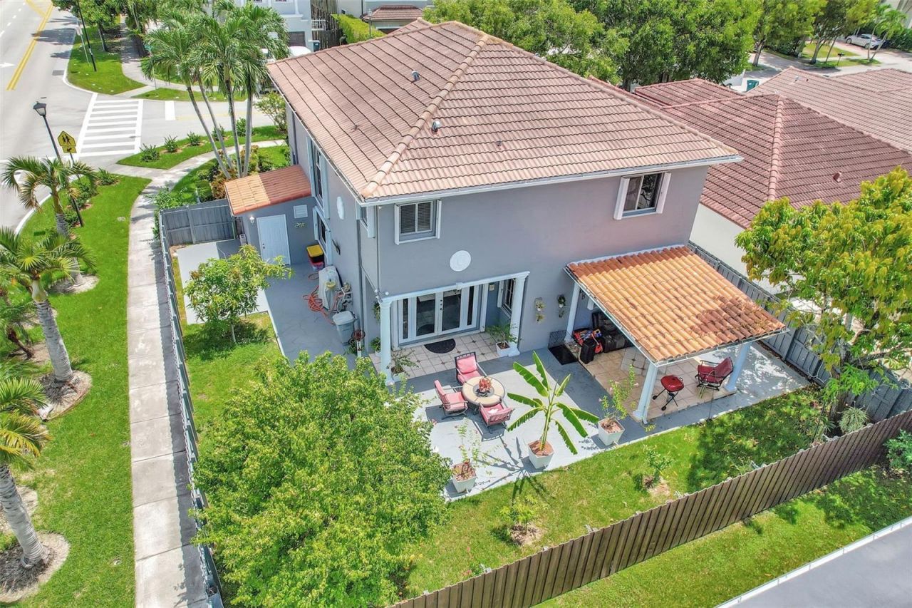 14402 SW 157th Path, Miami, FL 33196 Photo