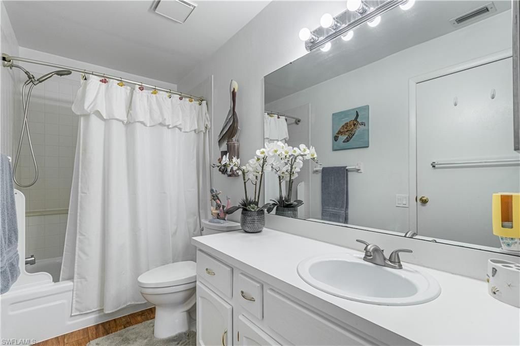 7402 Lake Breeze Dr, Unit 212, Fort Myers, FL 33907 Photo