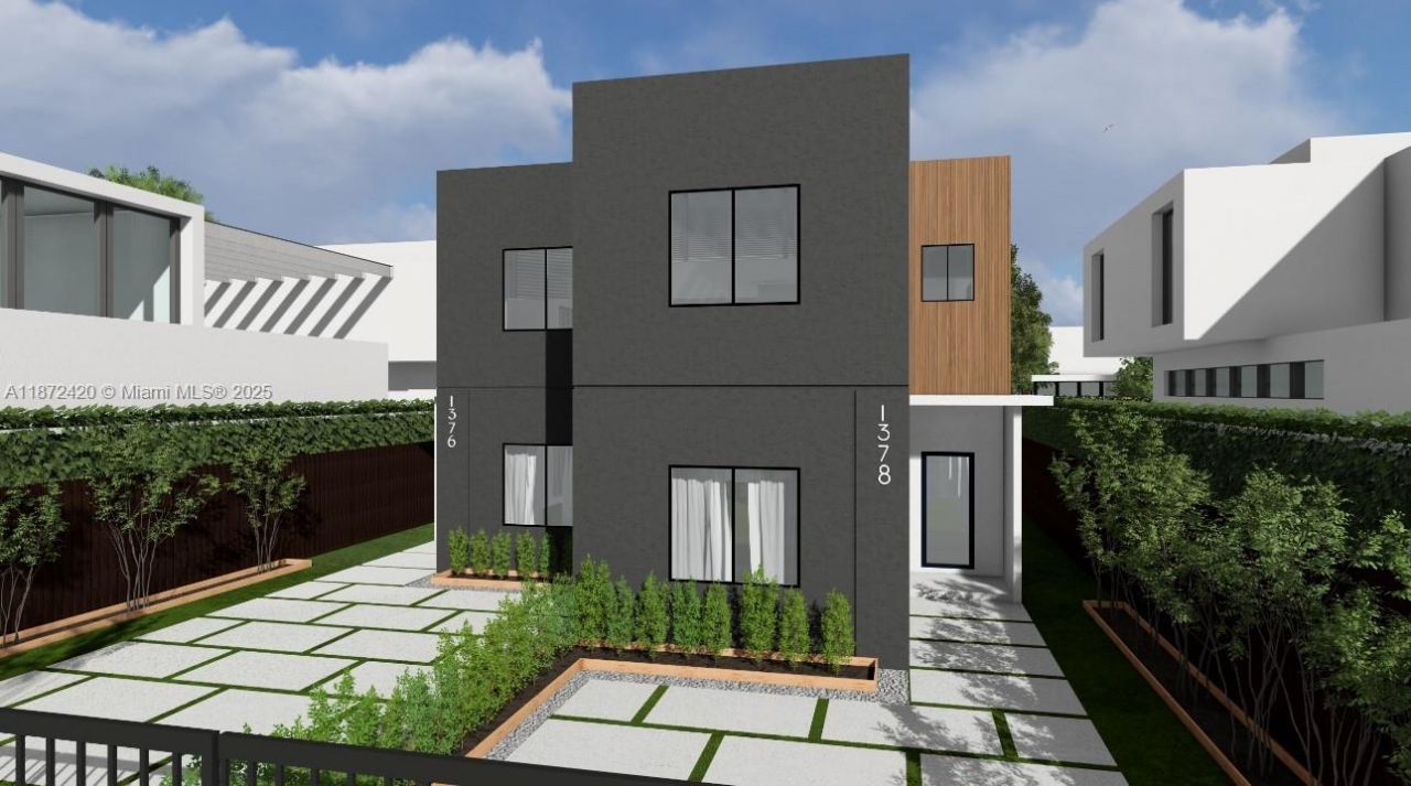 1376 NW 32nd St, Miami, FL 33142 Photo