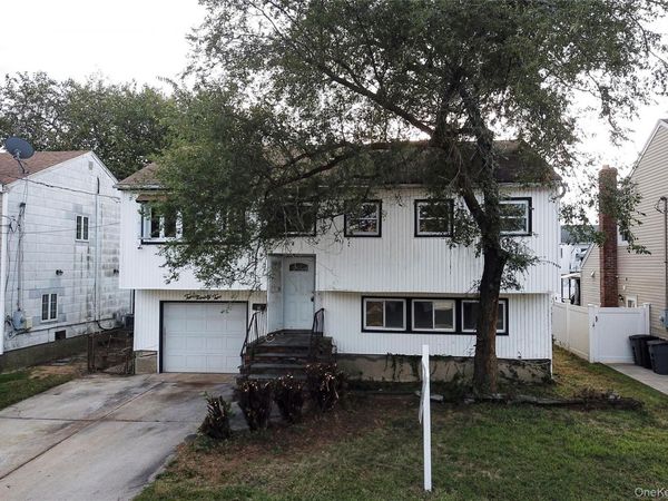 292 Westside Avenue, Freeport, NY 11520