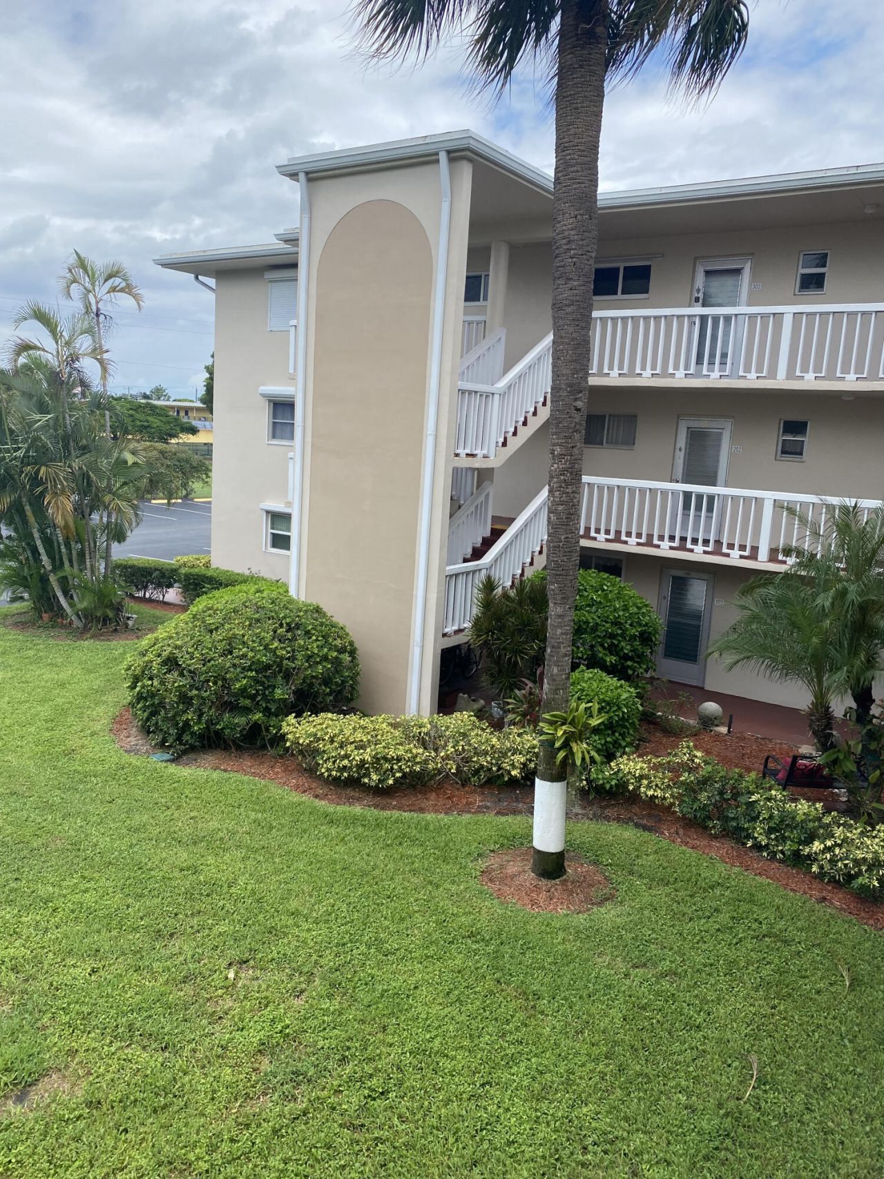 2856 S Garden Drive S, Unit 201, Lake Worth, FL 33461 Main Photo