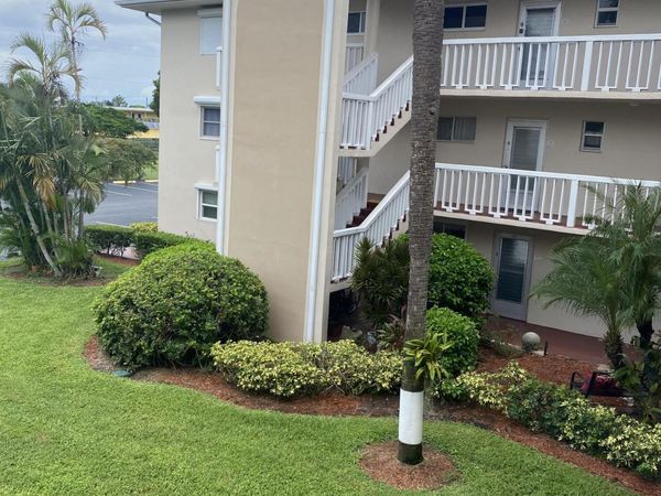 2856 S Garden Drive S, Unit 201, Lake Worth, FL 33461