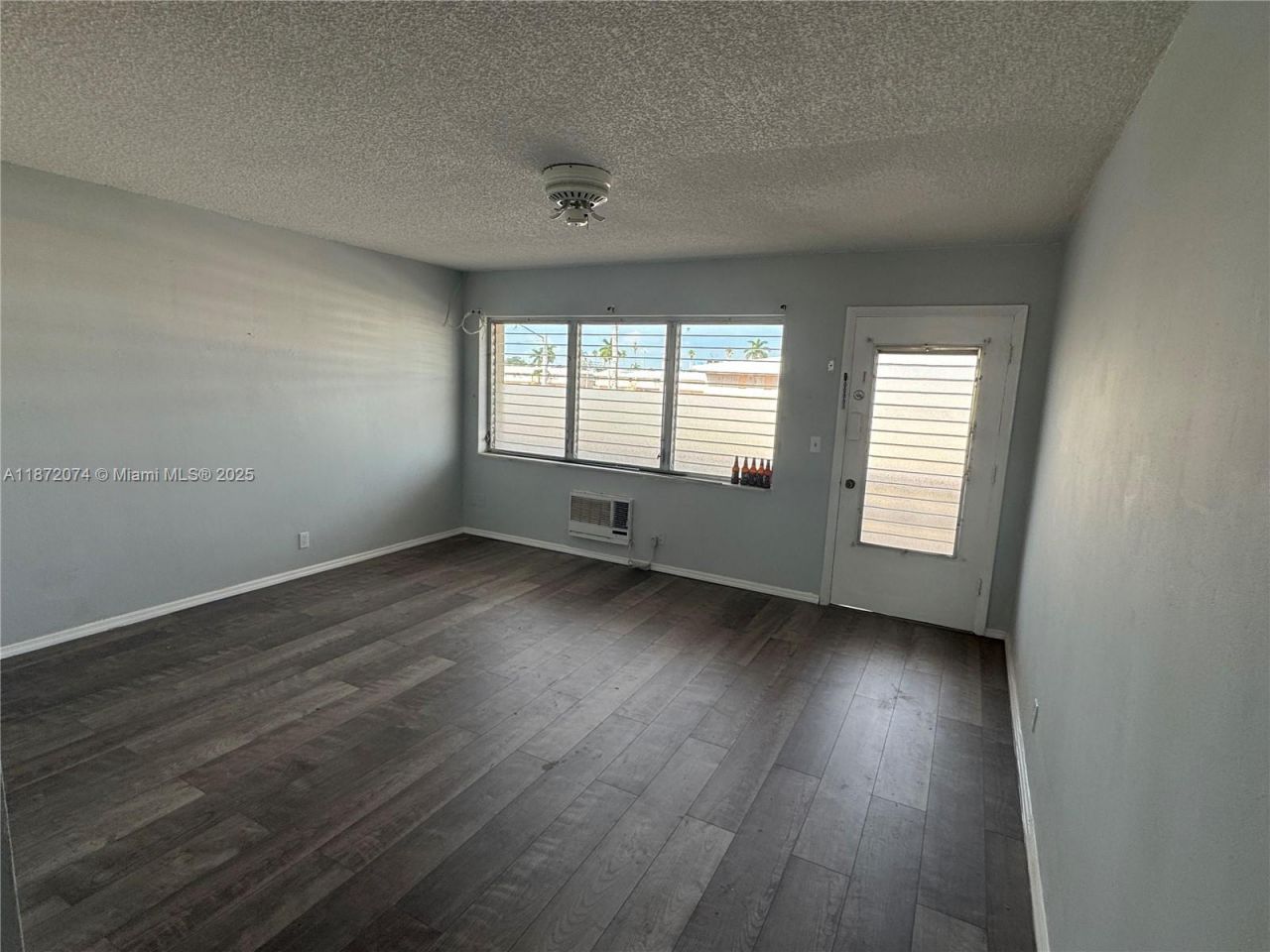 815 SW 10th Ter, Unit 15V, Hallandale Beach, FL 33009 Photo