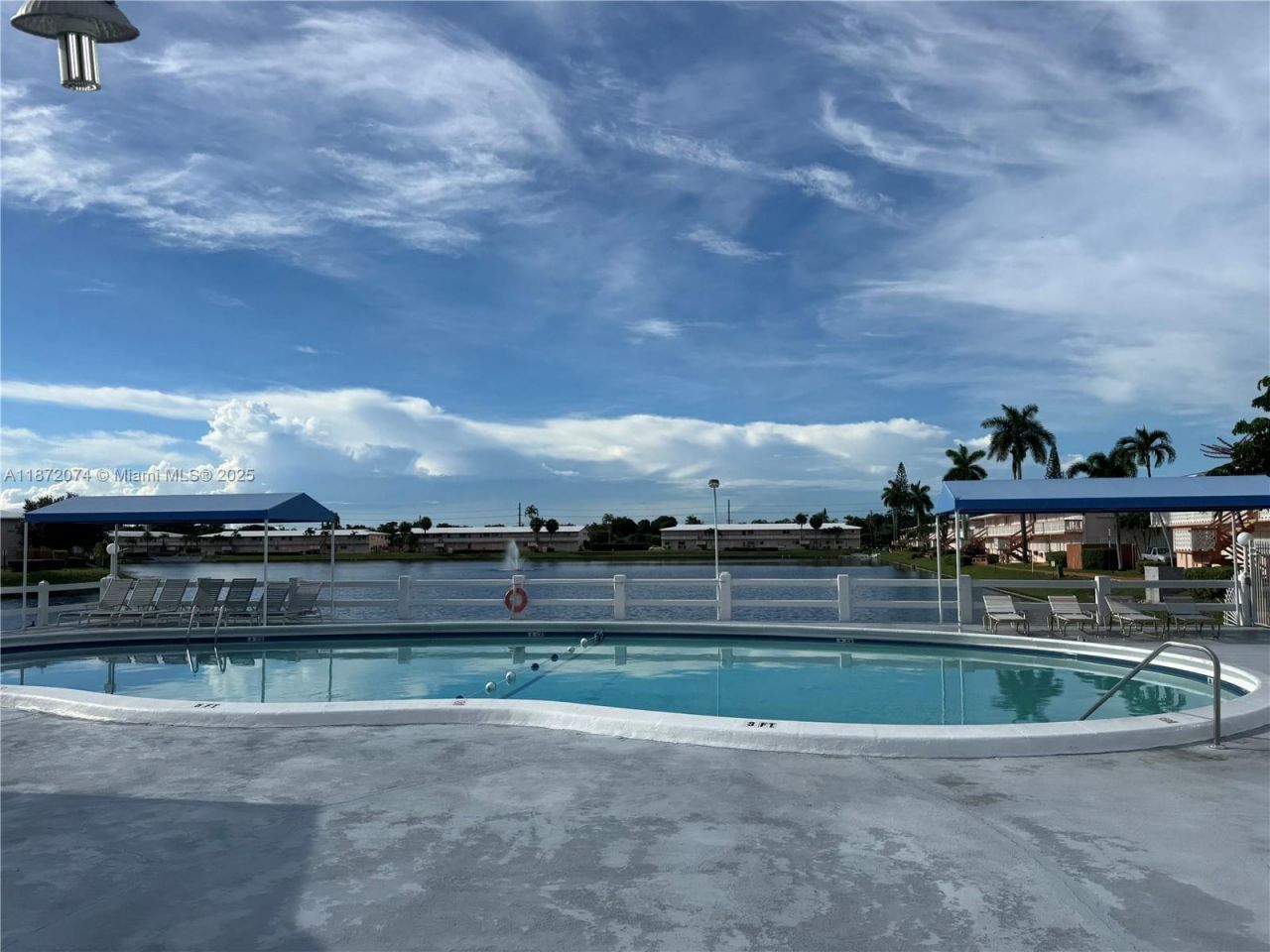 815 SW 10th Ter, Unit 15V, Hallandale Beach, FL 33009 Photo