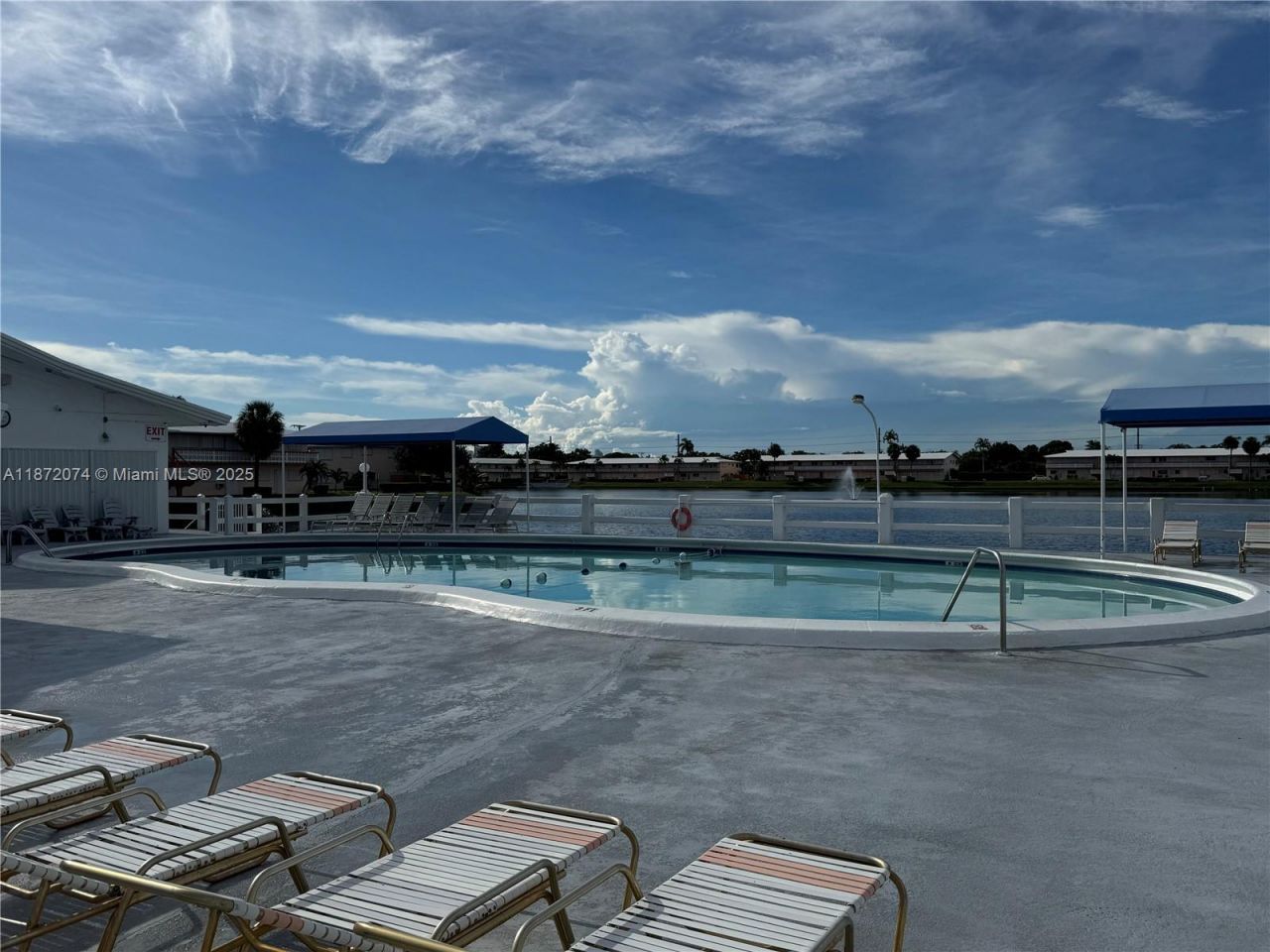 815 SW 10th Ter, Unit 15V, Hallandale Beach, FL 33009 Photo