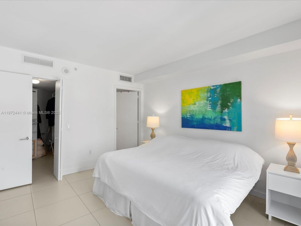 31 SE 6th St, Unit 802, Miami, FL 33131 Photo