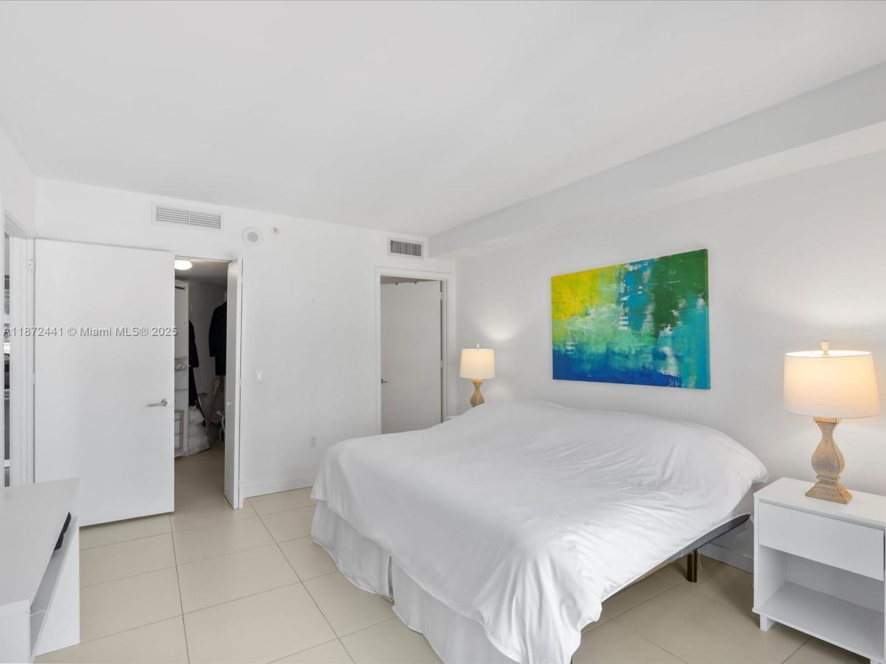31 SE 6th St, Unit 802, Miami, FL 33131 Photo