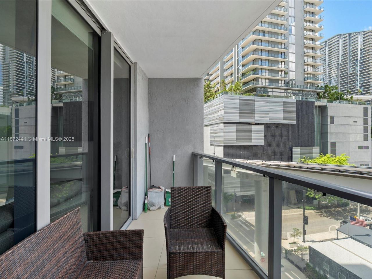 31 SE 6th St, Unit 802, Miami, FL 33131 Photo