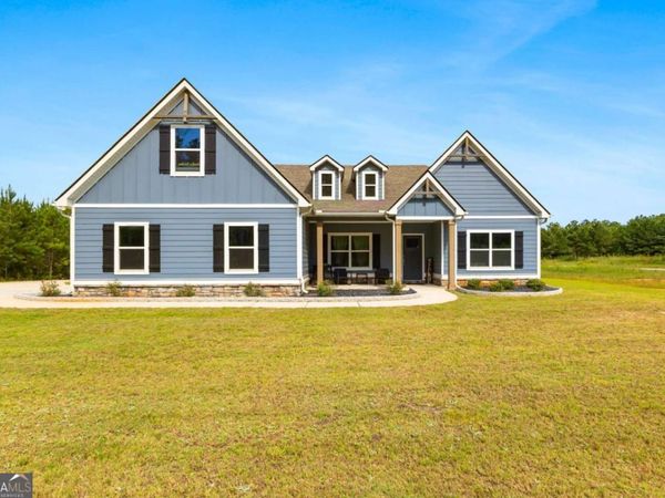 296 Beavers Road, Grantville, GA 30220