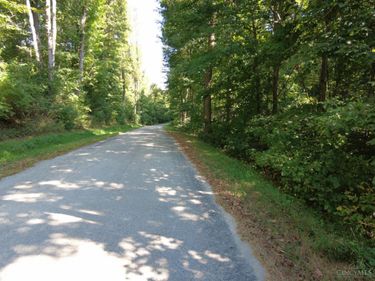 16 Black Hollow Road, Franklin Twp, OH 45660