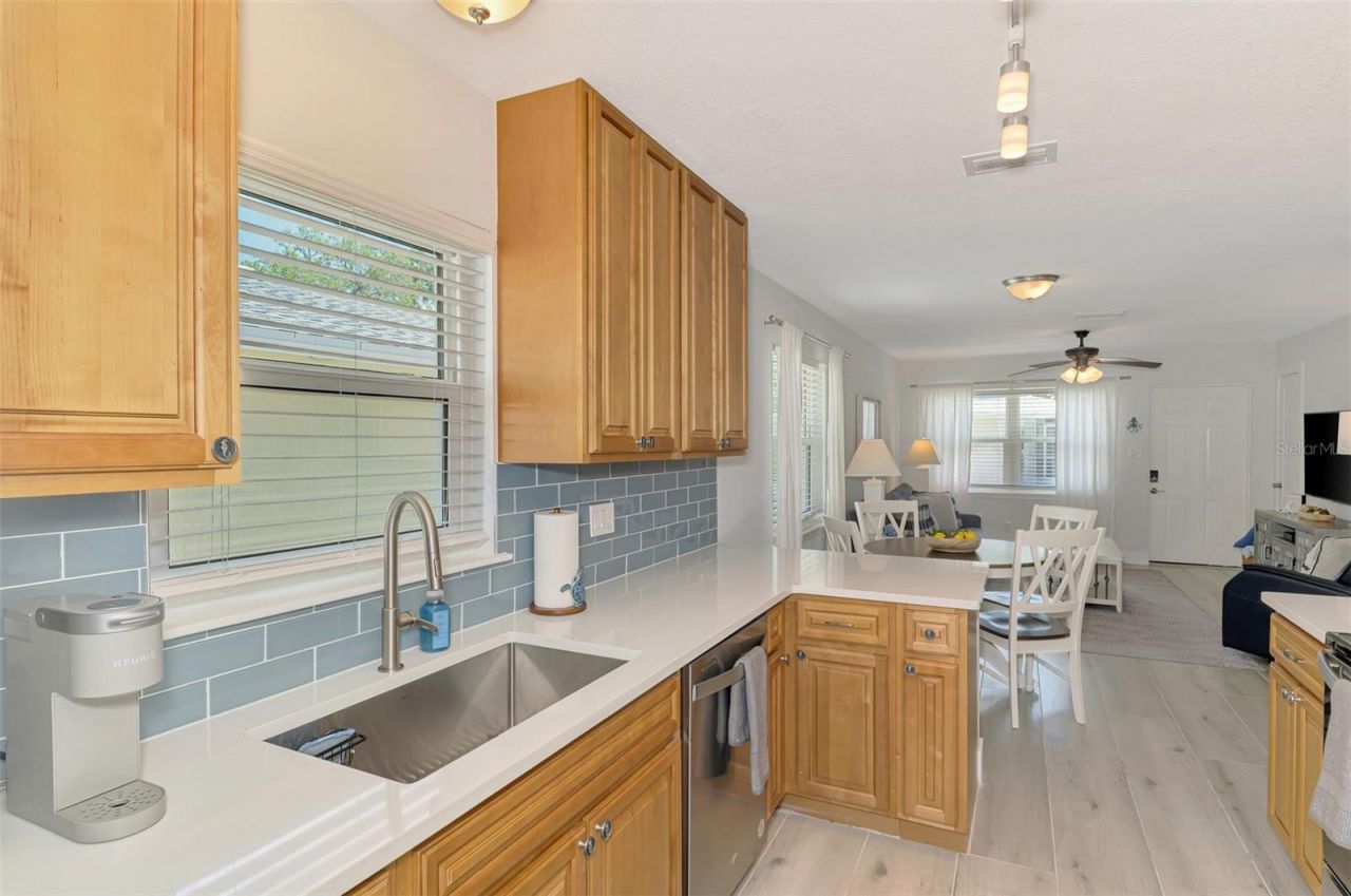 1137 N Moonmist Court, Unit L-7, Sarasota, FL 34242 Photo