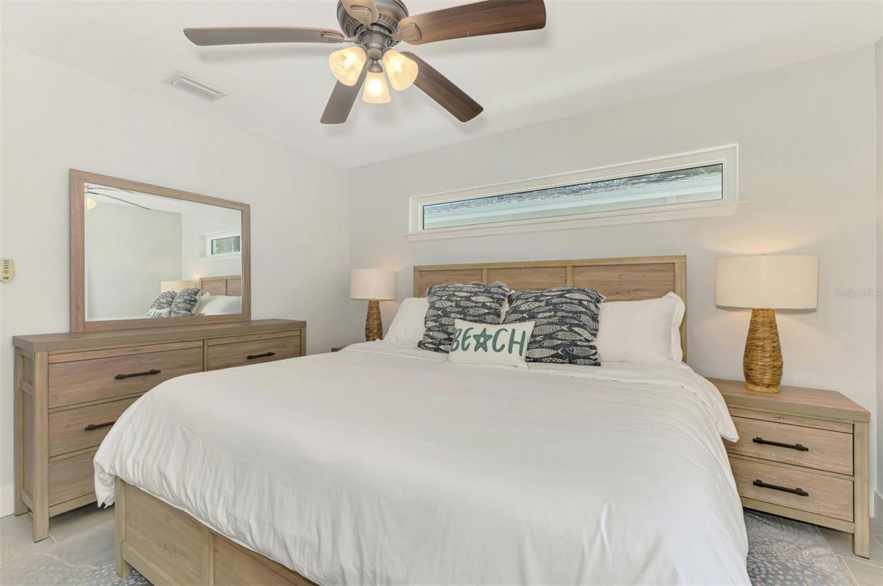 1137 N Moonmist Court, Unit L-7, Sarasota, FL 34242 Photo