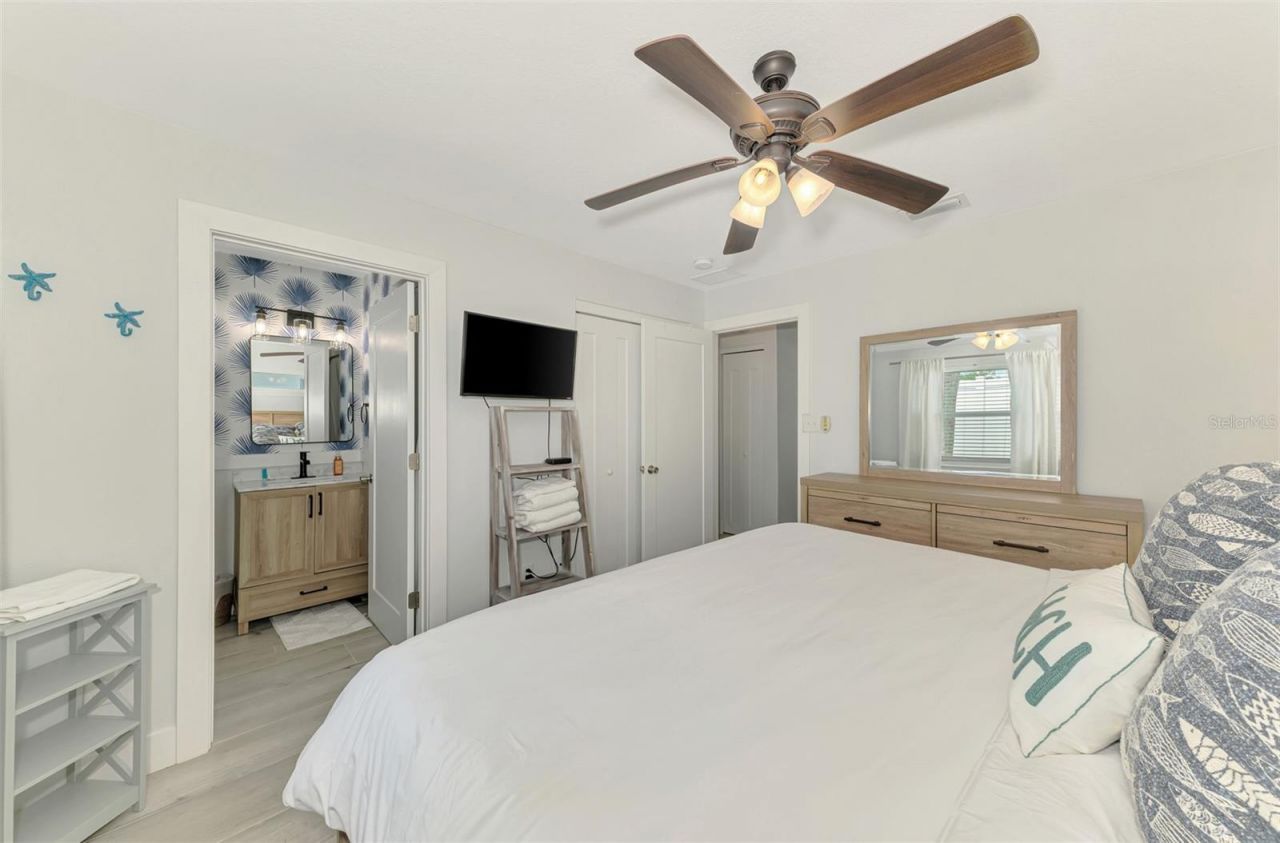 1137 N Moonmist Court, Unit L-7, Sarasota, FL 34242 Photo