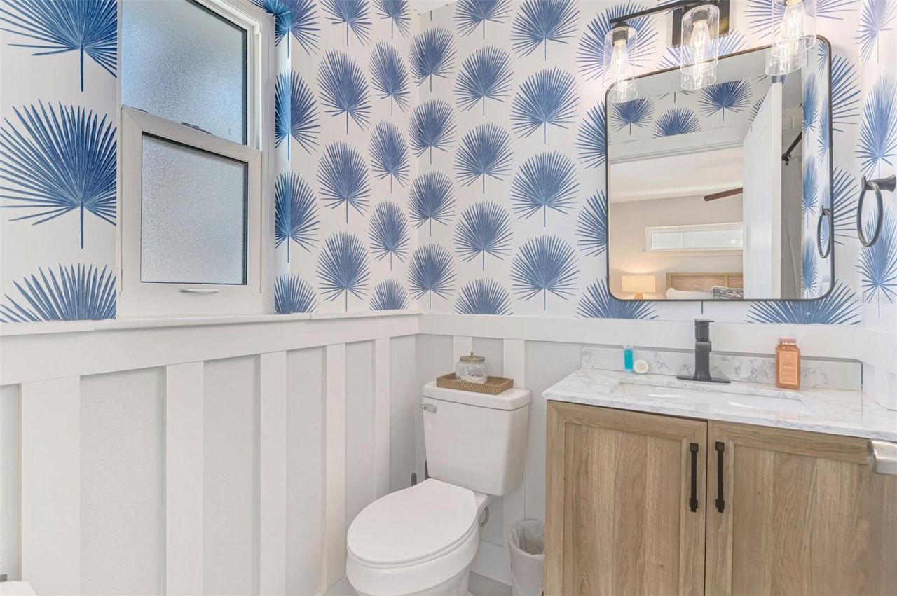 1137 N Moonmist Court, Unit L-7, Sarasota, FL 34242 Photo