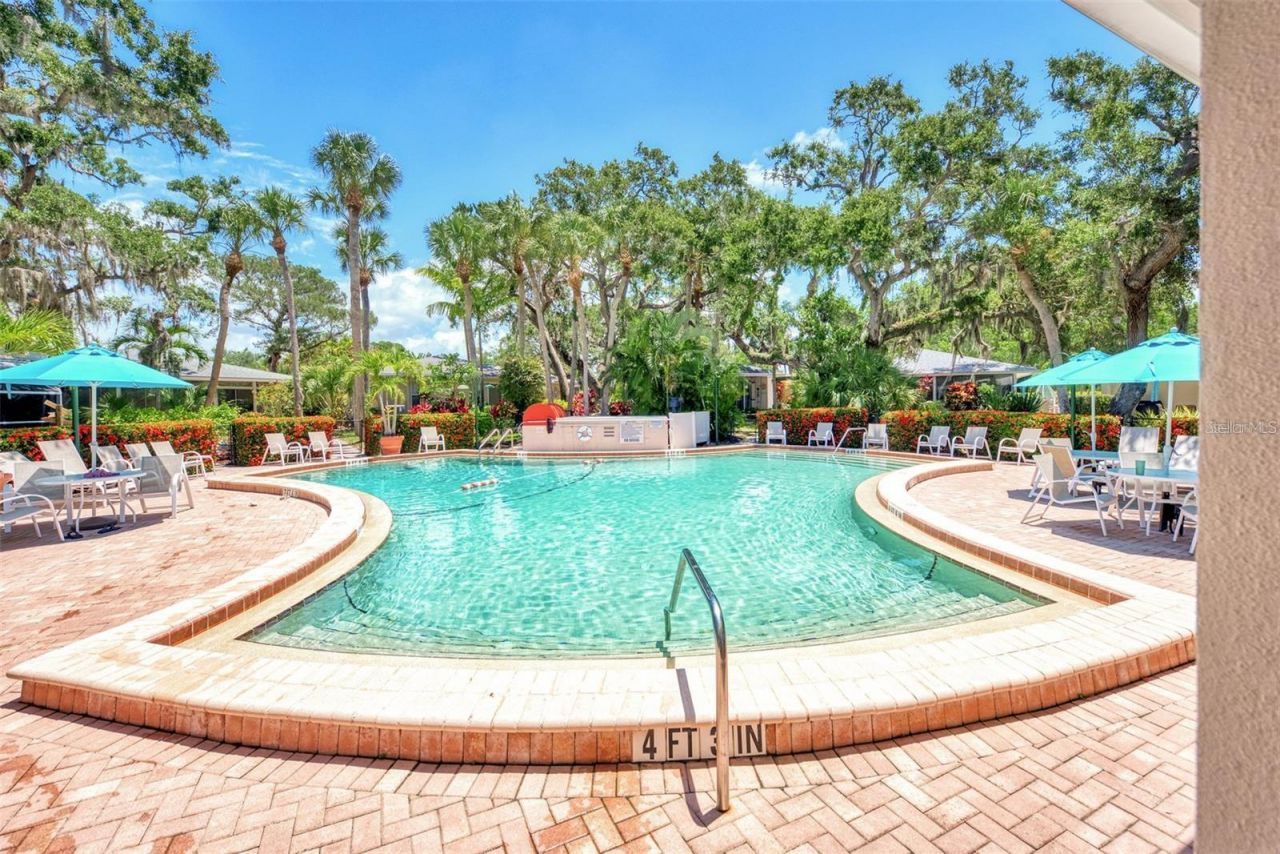 1137 N Moonmist Court, Unit L-7, Sarasota, FL 34242 Photo