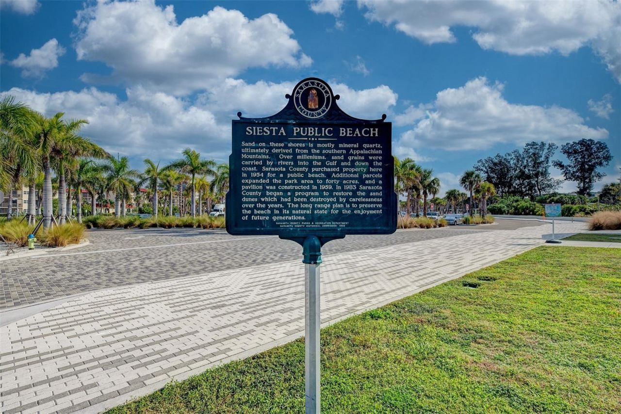 1137 N Moonmist Court, Unit L-7, Sarasota, FL 34242 Photo