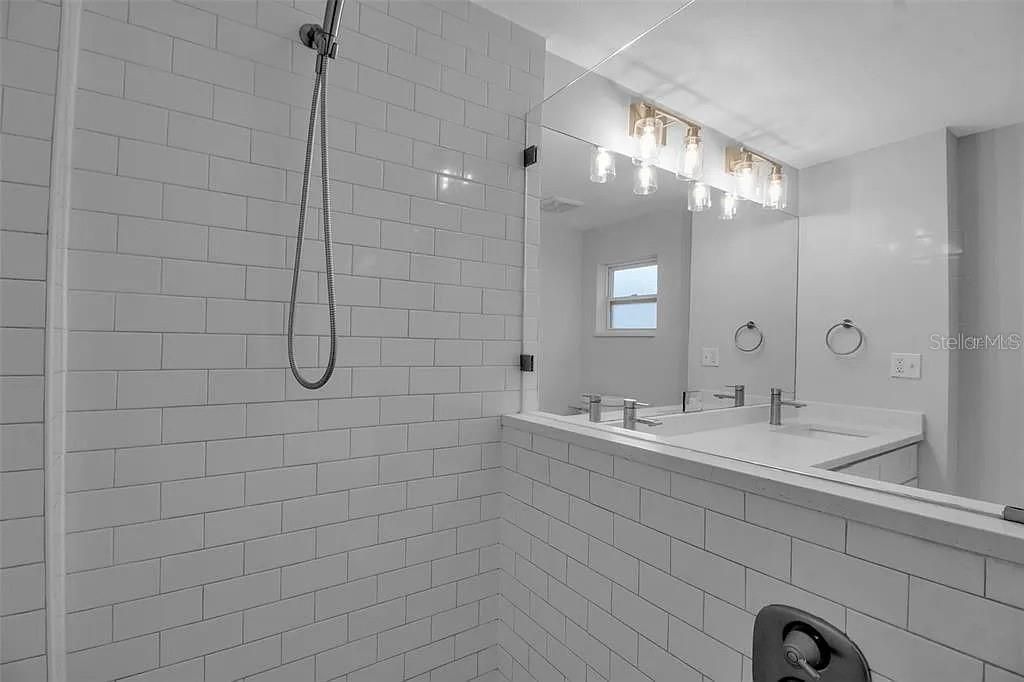 7 Georgia Avenue, Crystal Beach, FL 34681 Photo