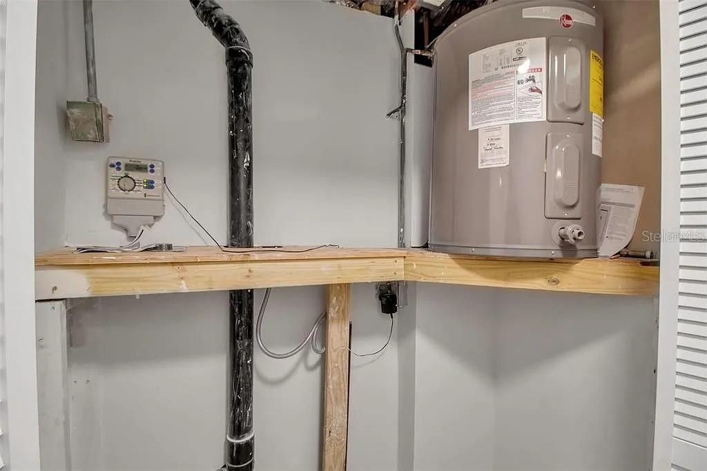 7 Georgia Avenue, Crystal Beach, FL 34681 Photo