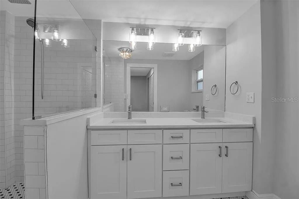 7 Georgia Avenue, Crystal Beach, FL 34681 Photo