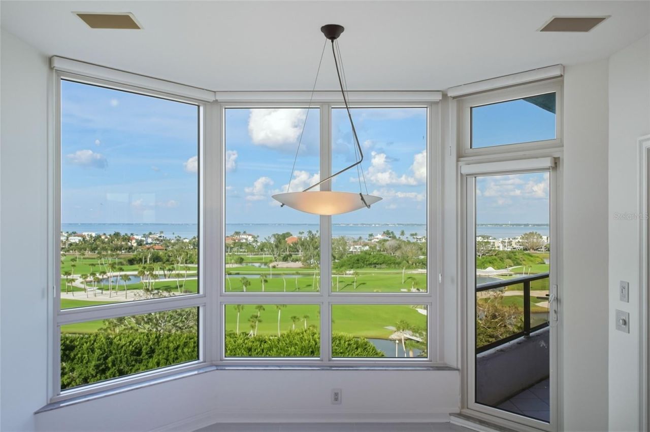 545 Sanctuary Drive, Unit B806, Longboat Key, FL 34228 Photo
