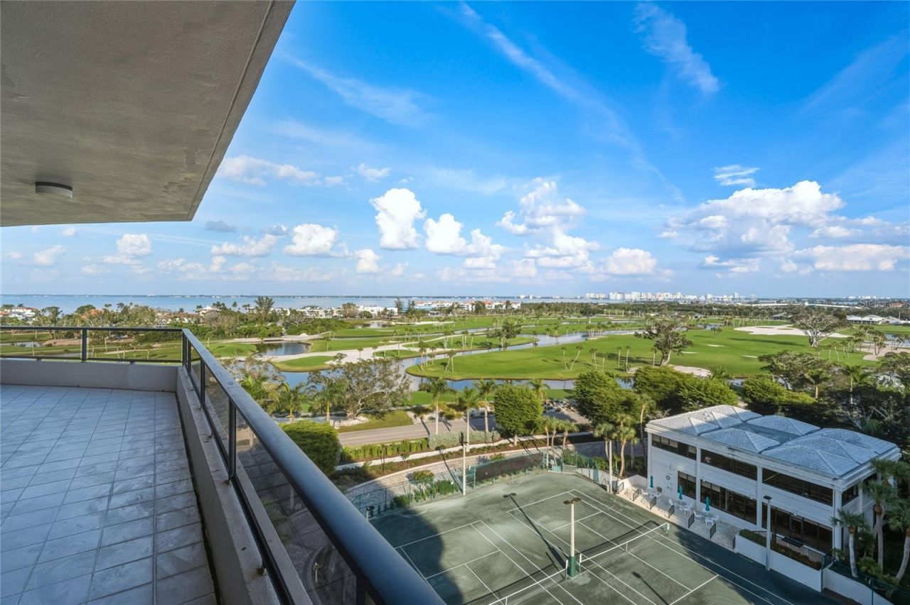545 Sanctuary Drive, Unit B806, Longboat Key, FL 34228 Photo