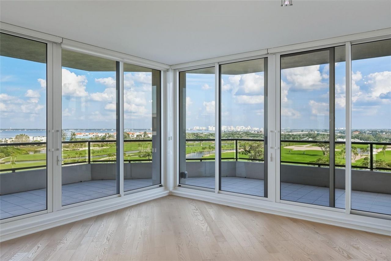 545 Sanctuary Drive, Unit B806, Longboat Key, FL 34228 Photo