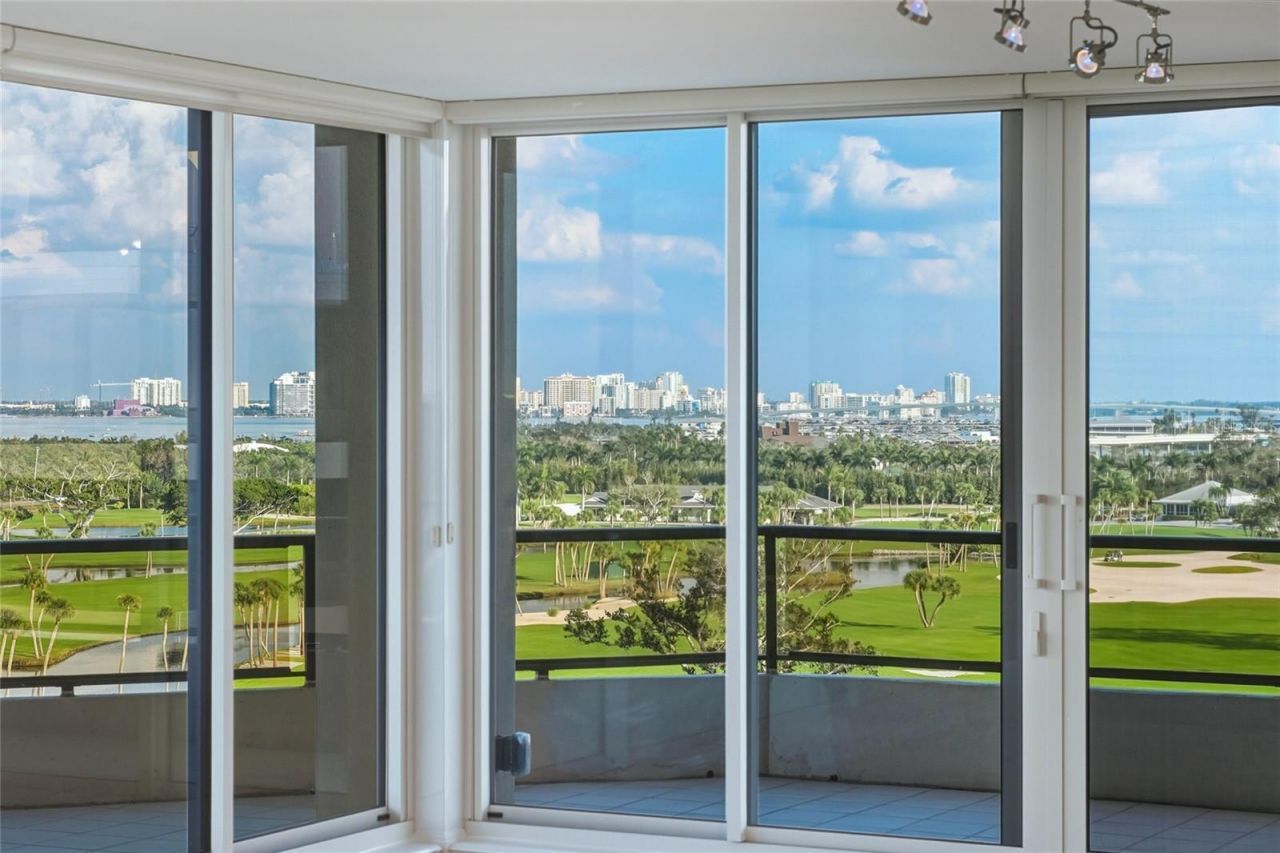 545 Sanctuary Drive, Unit B806, Longboat Key, FL 34228 Photo