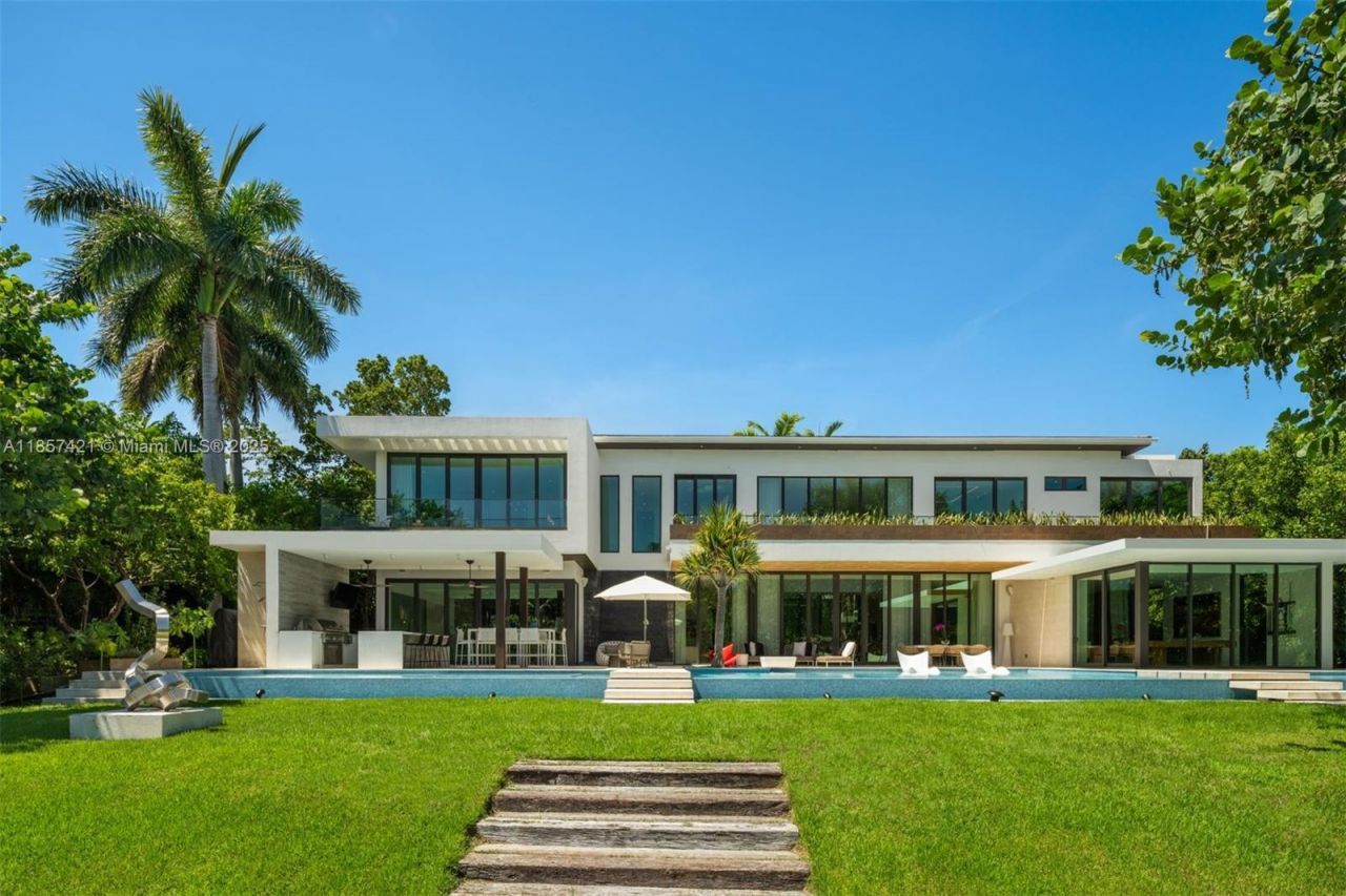 540 Leucadendra Dr, Coral Gables, FL 33156 Photo