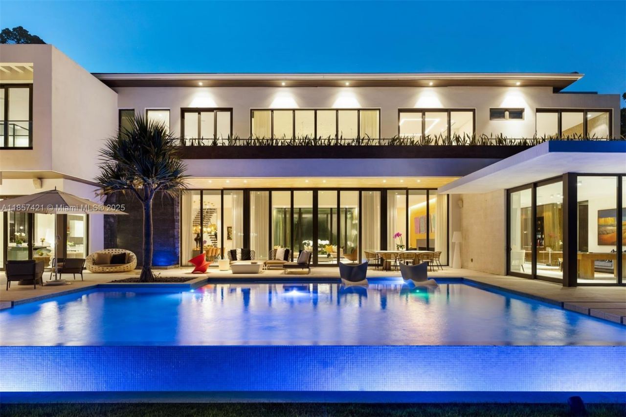 540 Leucadendra Dr, Coral Gables, FL 33156 Photo