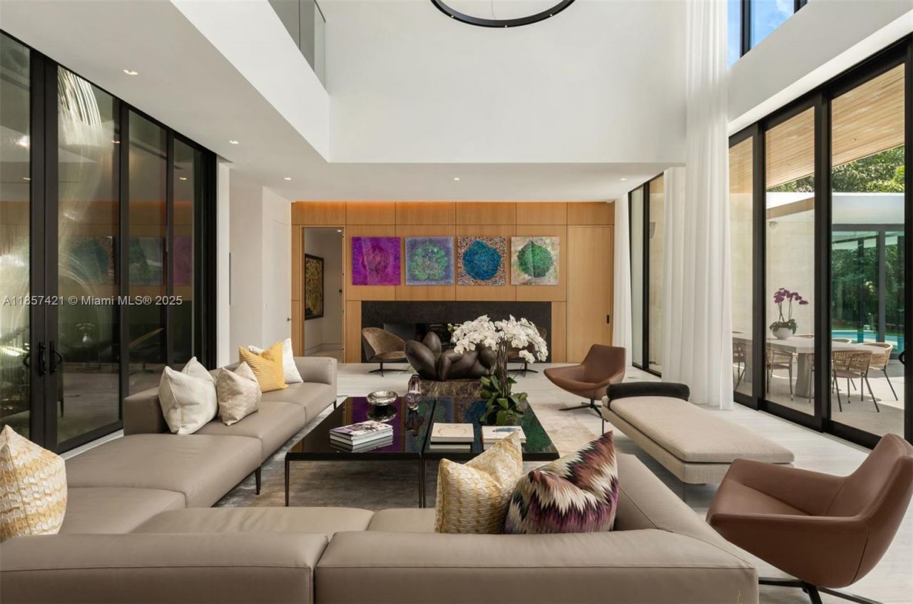 540 Leucadendra Dr, Coral Gables, FL 33156 Photo