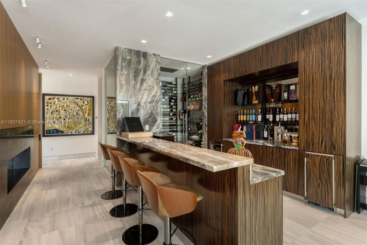 540 Leucadendra Dr, Coral Gables, FL 33156 Photo