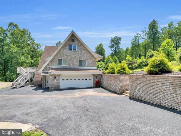 665 FAIRMONT AVENUE, MOHNTON, PA 19540