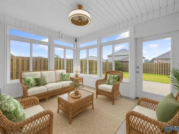 113 Pointe Haven Court SW, Huntsville, AL 35824