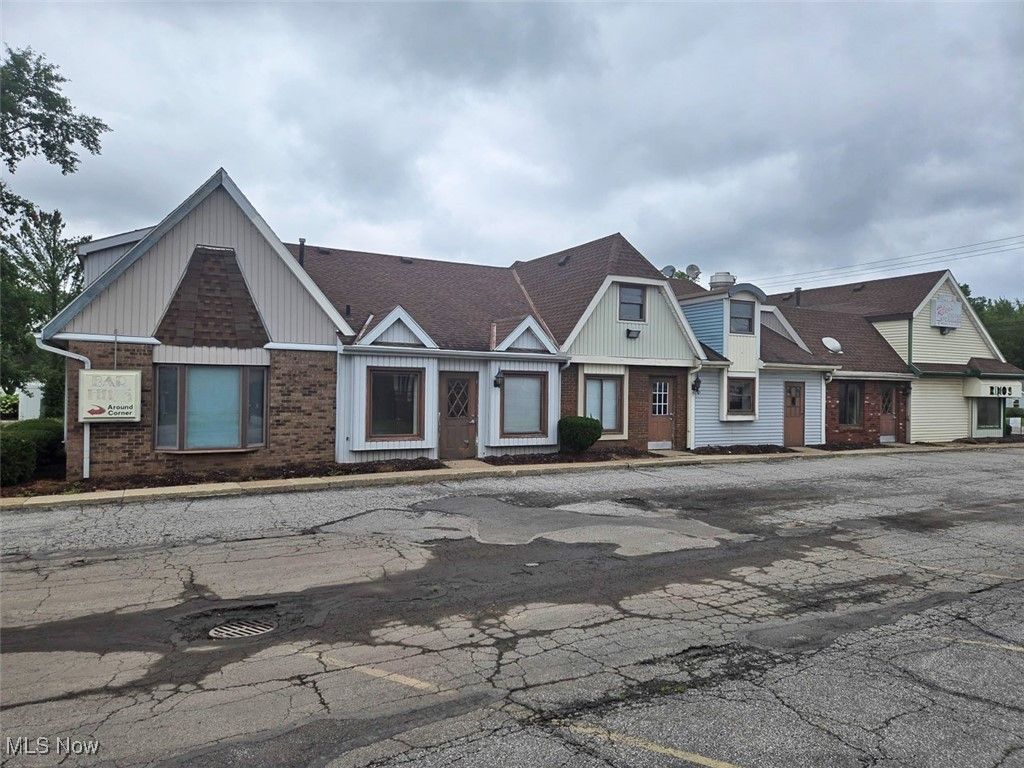 5360 Oberlin Avenue, Lorain, OH 44053 Main Photo