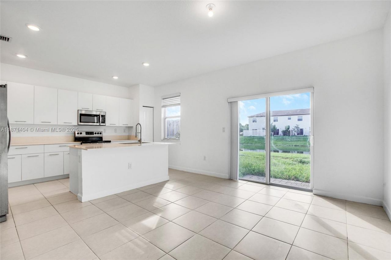 12609 NW 23rd Pl, Miami, FL 33167 Photo