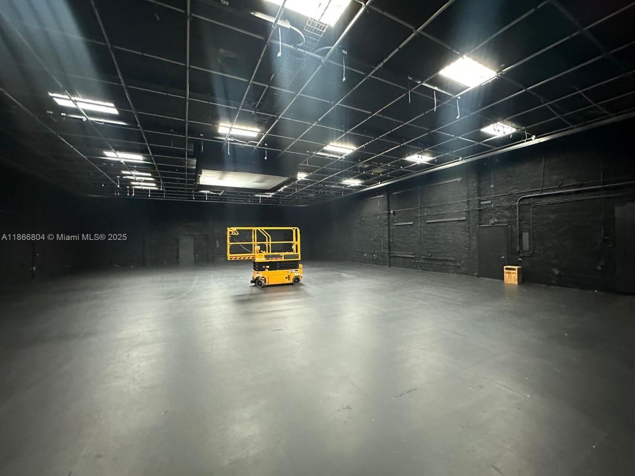 2350 NW 96th Ave, Doral, FL 33172 Photo