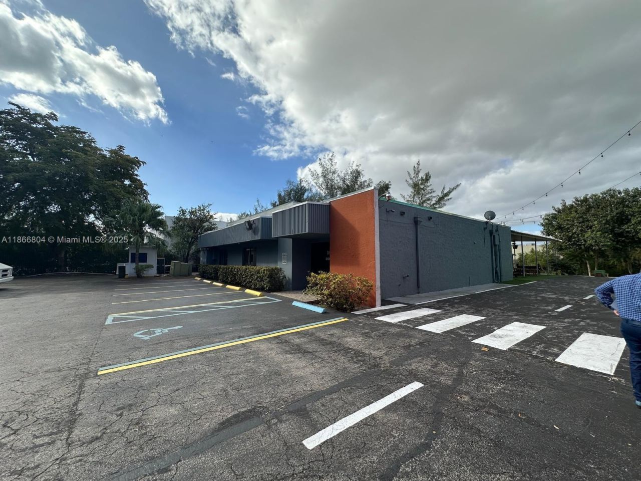 2350 NW 96th Ave, Doral, FL 33172 Photo