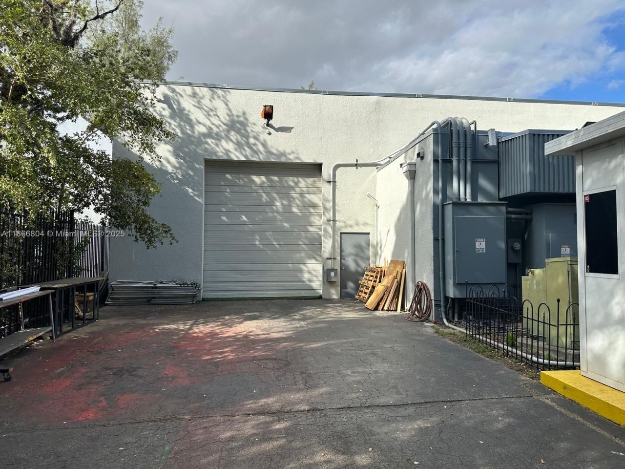 2350 NW 96th Ave, Doral, FL 33172 Photo