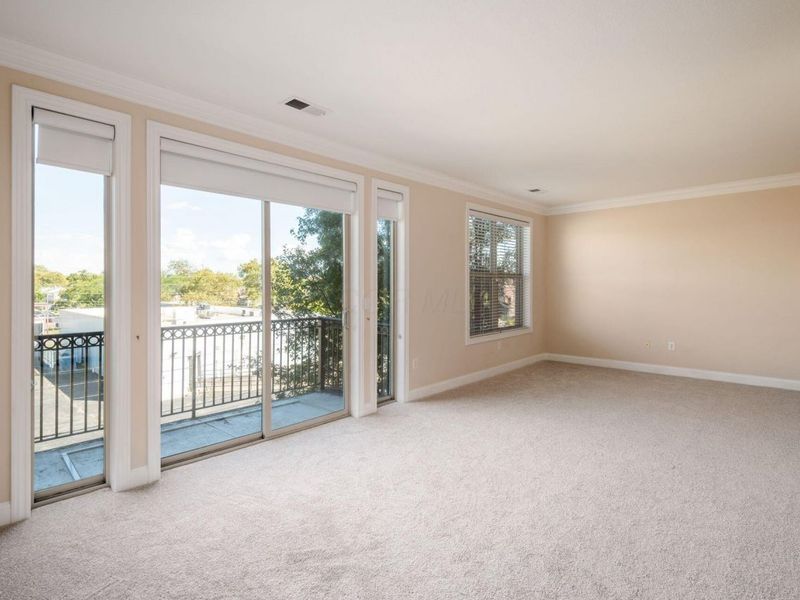 953 Ingleside Avenue, Unit 314, Columbus, OH 43215 Photo 2