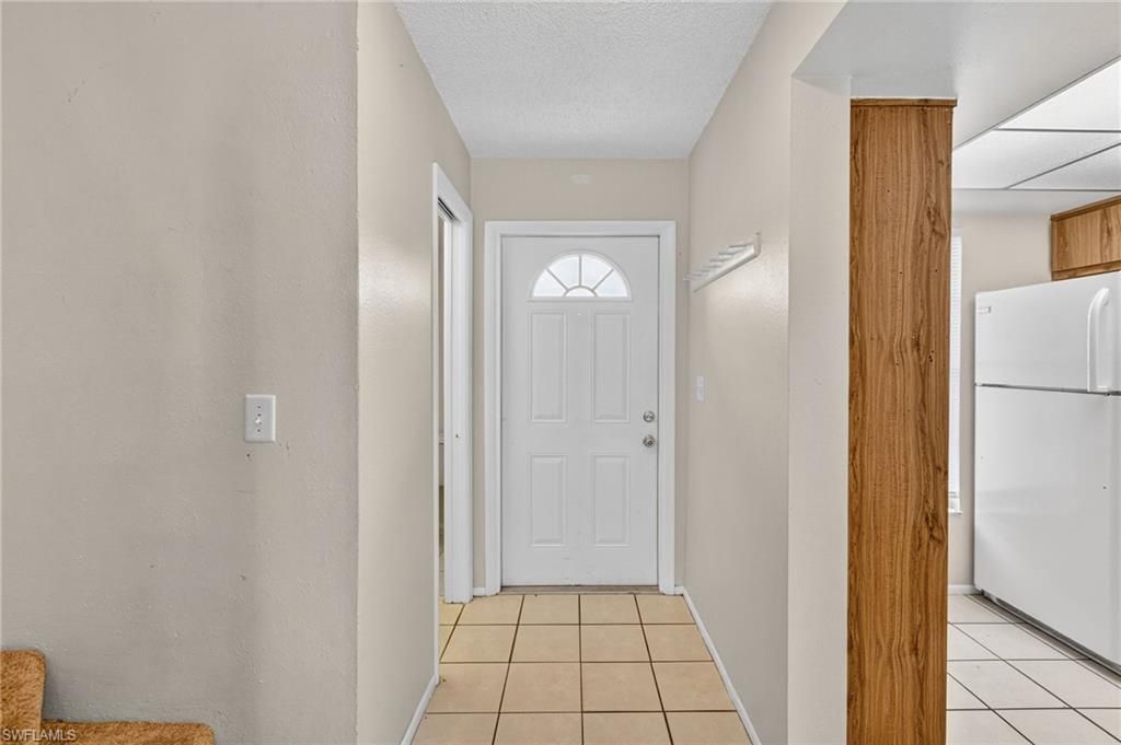 4641 SW Santa Barbara Pl, Unit 8, Cape Coral, FL 33914 Photo