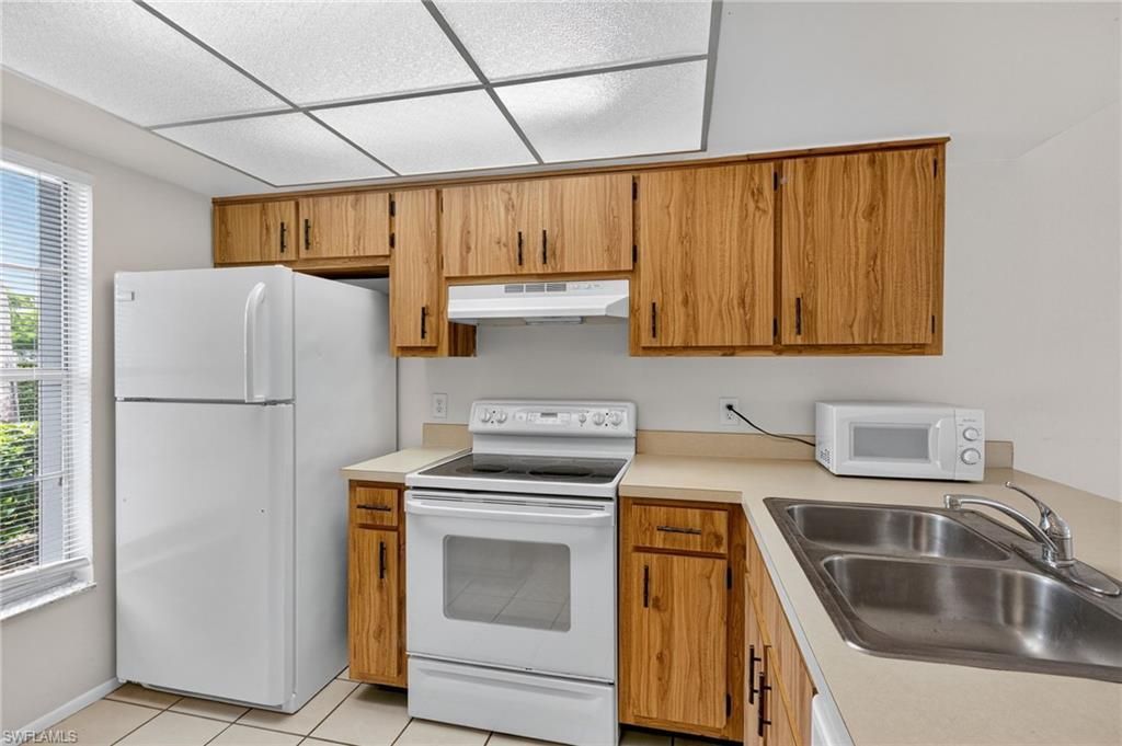 4641 SW Santa Barbara Pl, Unit 8, Cape Coral, FL 33914 Photo